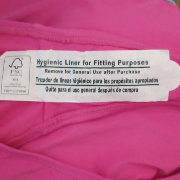 🎁NWT Swimsuit One Piece Push-Up Pads, Stretchable, Adjustable Double Straps - Picture 14 of 16